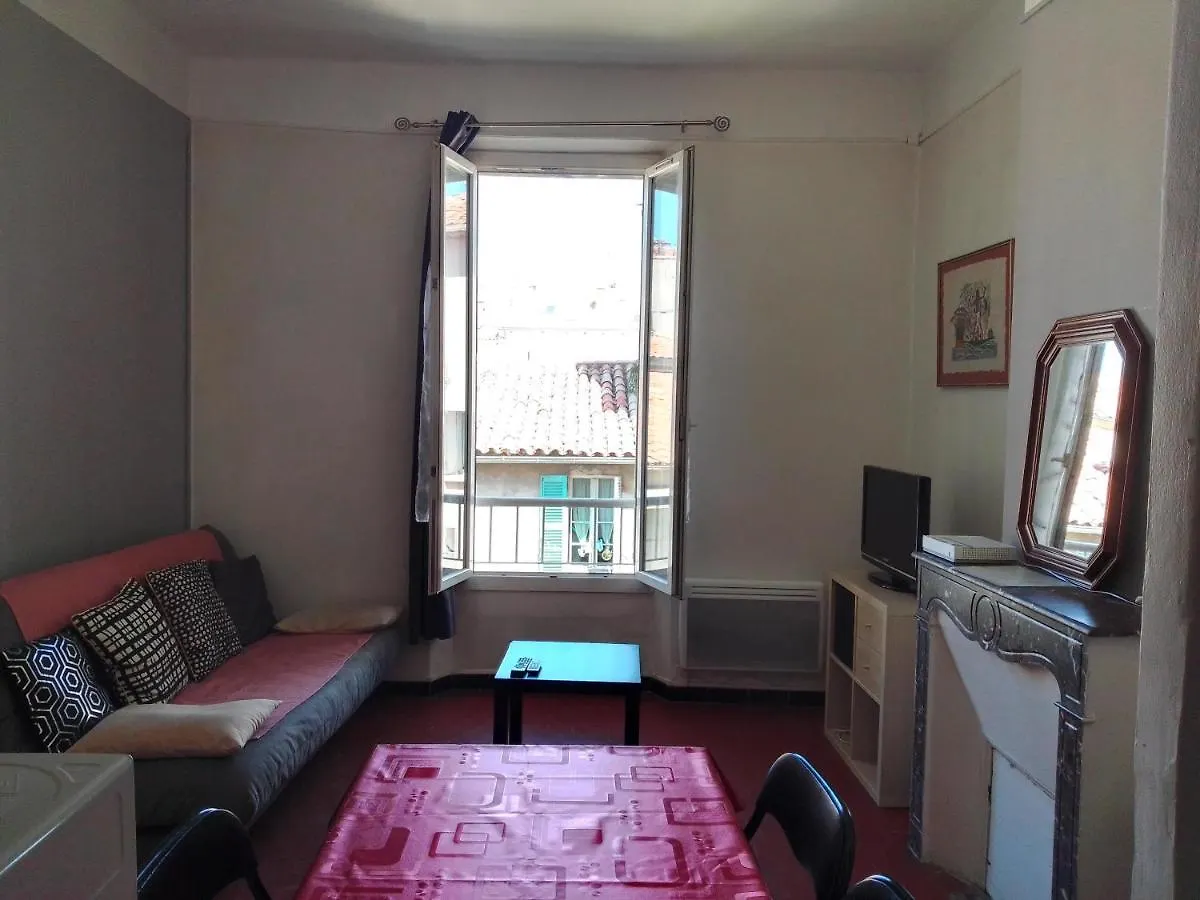 Typical Toulon Apartment 50M Beaches