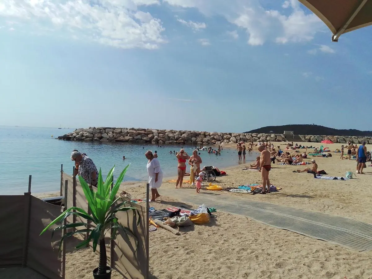 Typical Toulon Apartment 50M Beaches